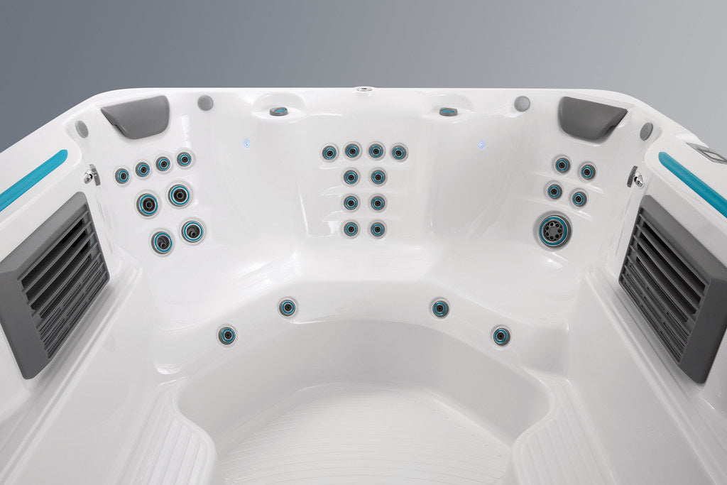 sièges avec jets hydromassants du spa de nage Endless Pools X500