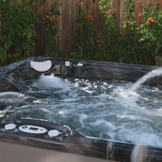 spa Caldera Vacanza Vanto 7 places 35 jets therapeutiques double pompe ReliaFlo hydrotherapie et isolation FiberCor