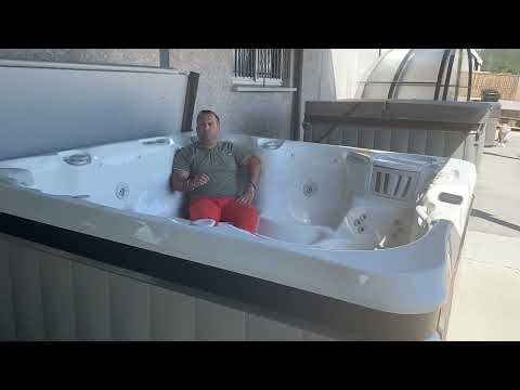 vidéo présentant les avantages d'utiliser un spa toute l'année, été comme hiver