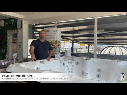 vidéo expliquant quand et comment renouveler l'eau d'un spa pour préserver sa qualité