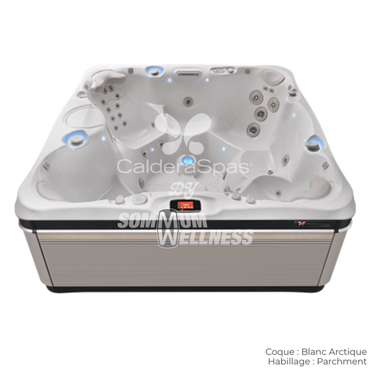 Spa Caldera Niagara 7 places coque Blanc Arctique et habillage Parchment avec finition haut de gamme série Utopia™